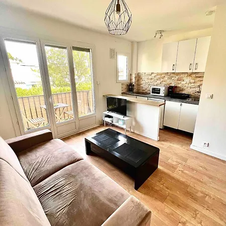Apartment Joli Climatise Proche Des Plages Antibes
